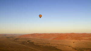 Über der Namib              