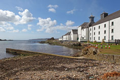 Laphroaig-Destillerie auf Islay