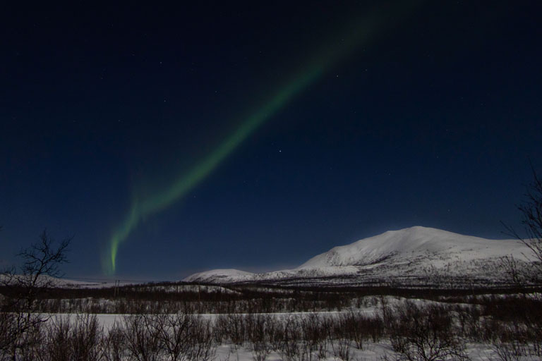 aurora borealis, nordlicht in kiruna, schweden, dezember 2021