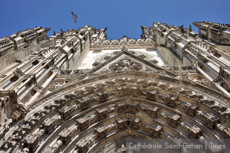 portal der kathedrale saint gatien in tours