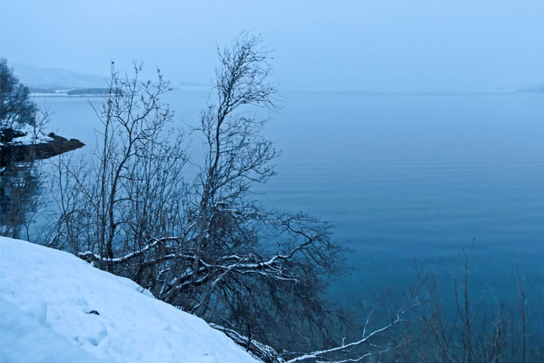 winterliche landschaft um den malangen fjord, norwegen, dezember 2023