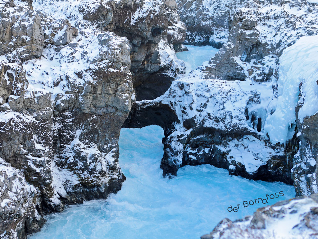 barnafoss, island, märz 2024