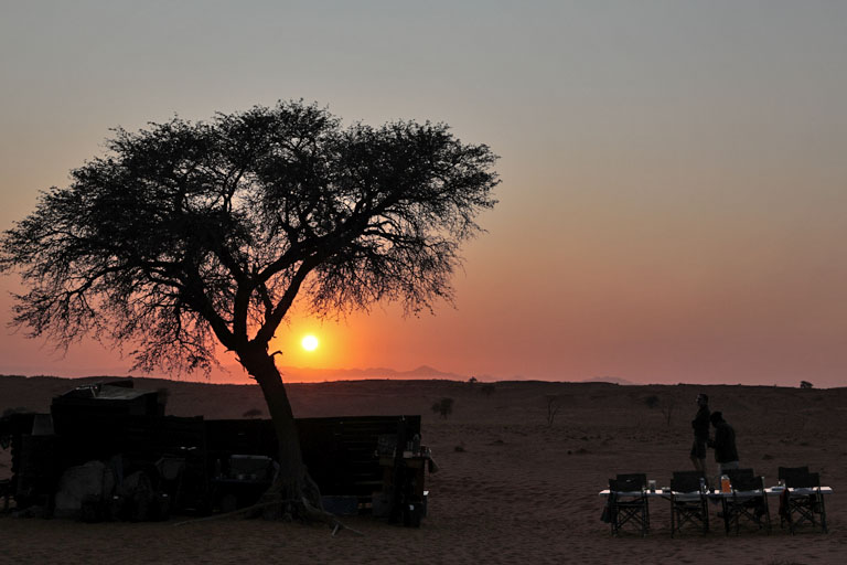 sonnenaufgang camp schafberg, toktokkie trail, namibia, oktober 2024