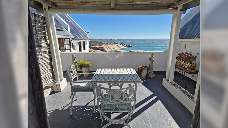 dachterrasse, oystercatcher's haven b&b, paternoster, südafrika, april 2026