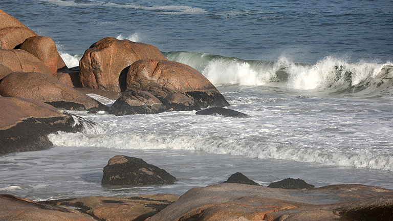 wellen und meer, paternoster, südafrika, april 2026