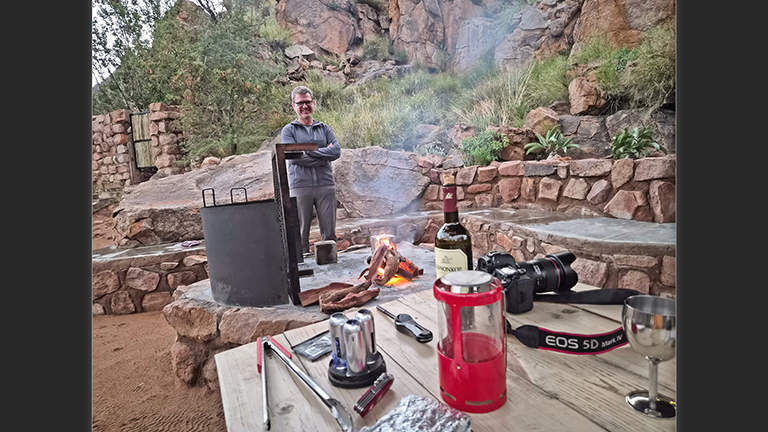 grillen auf nauams campsite #2, namibia, april 2026